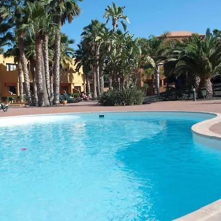 Oasis Royal Apartment *